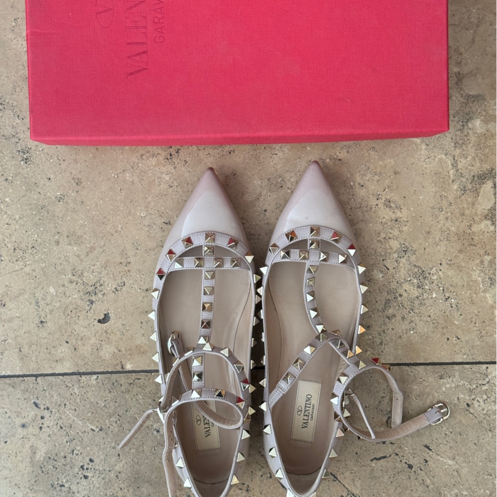 Valentino rockstud flat